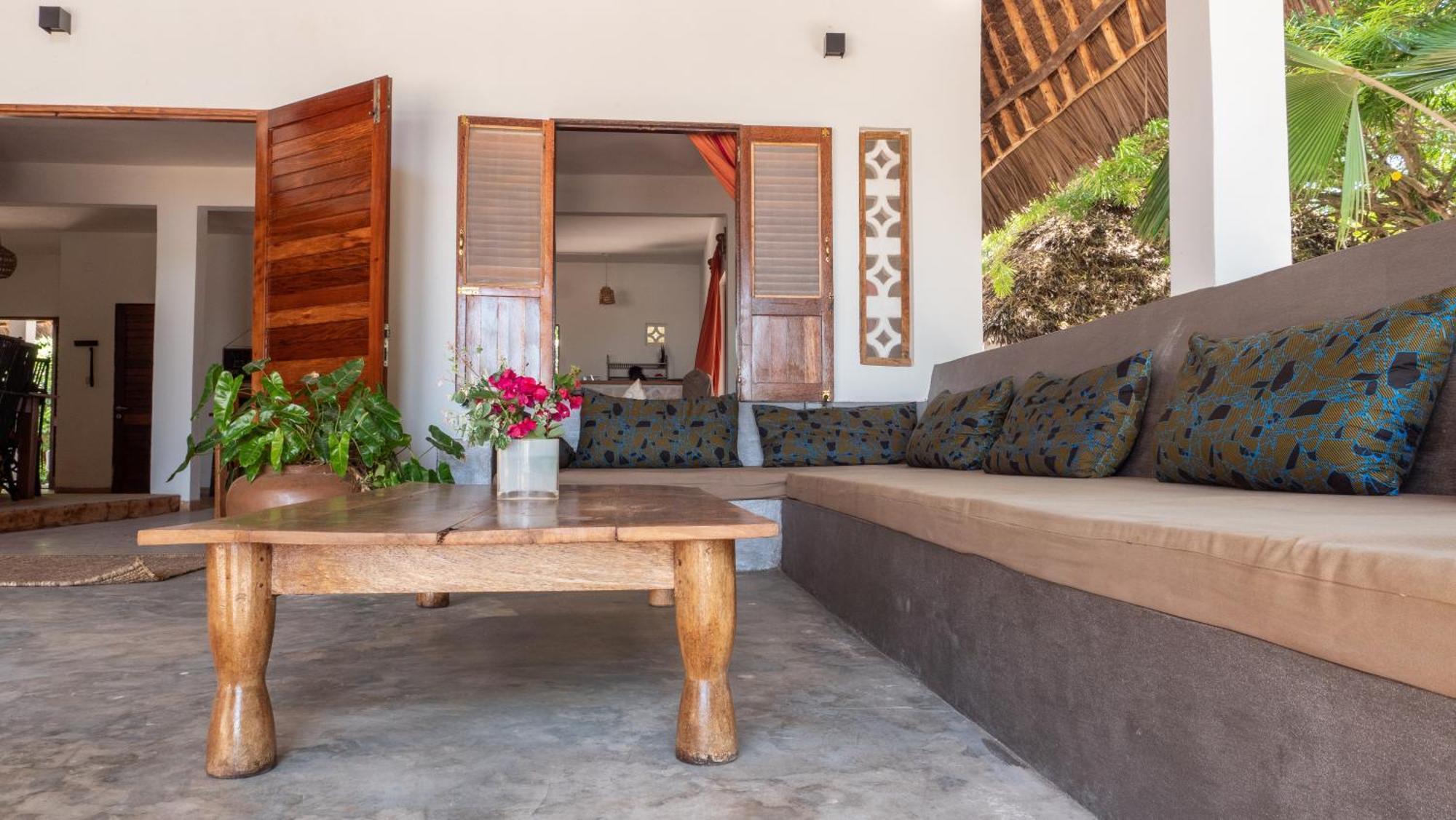 Raha Lodge Zanzibar Boutique Hotel Джамбиани Экстерьер фото